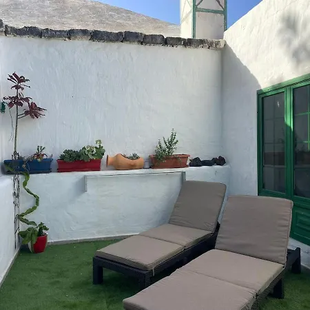 公寓 Harmony House Just 2min From The With A Stunning Terrace An Oasis 科斯塔特吉塞
