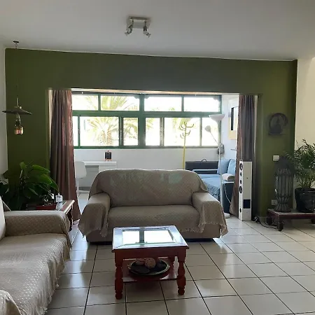 Harmony House Just 2min From The With A Stunning Terrace An Oasis Apartament *